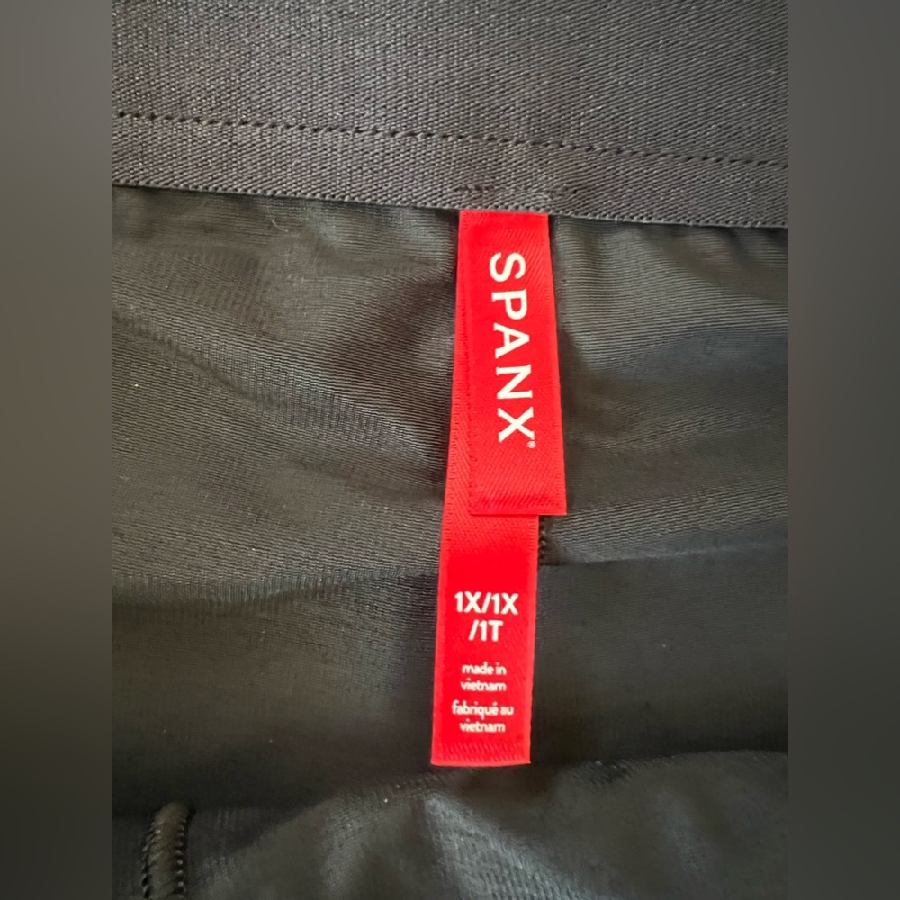 SPANX Black A-Line Mini Skirt - Picture 5 of 10